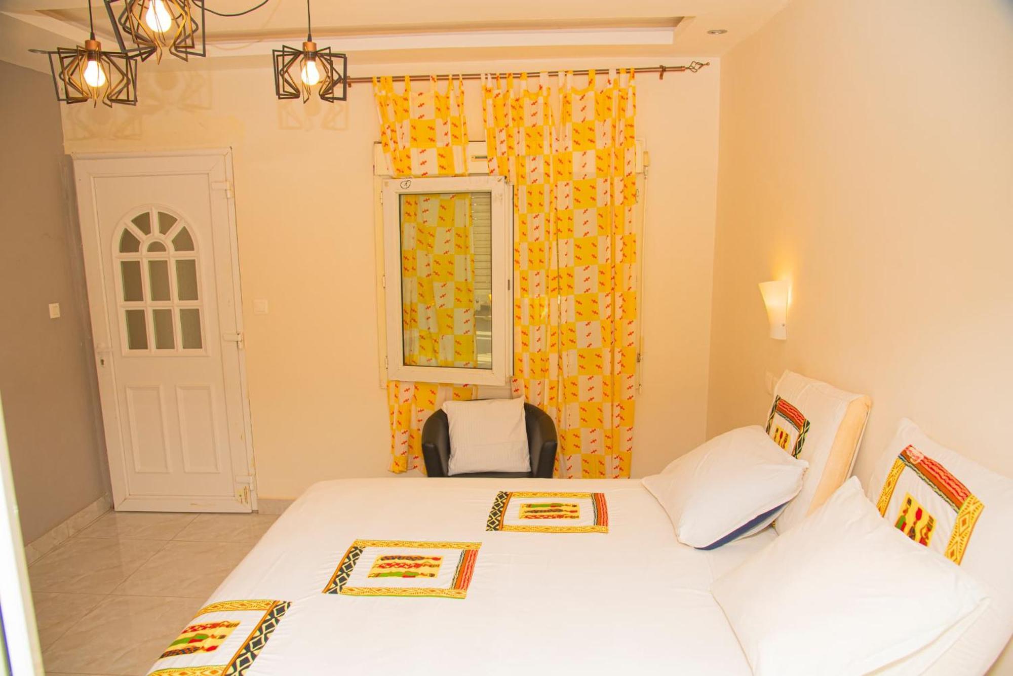 Chambres D'Hotes Villa Luciana Saly Exterior photo